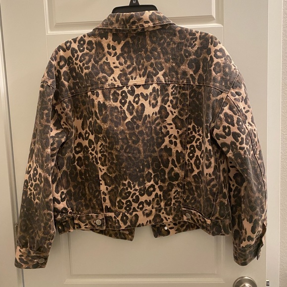 Leopard Jacket - Picture 4 of 4